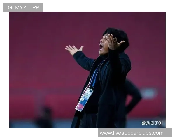 北京足球队技术争议引发热议球迷与专家各抒己见探讨战术与裁判判罚