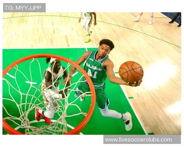 小牛与太阳激战夏季联赛新秀对决展现未来篮球新星风采